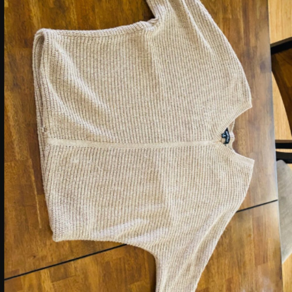 knittd brown sweater